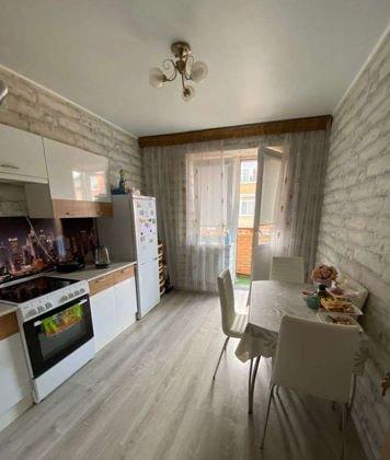 Продажа 2-комнатной квартиры, Краснодар, улица имени Сергея Есенина,  141