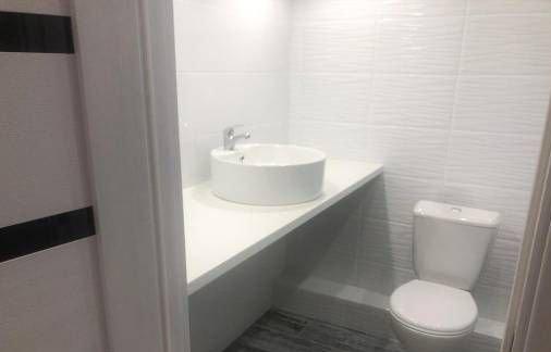 Продажа 2-комнатной квартиры, Краснодар, улица Евгении Жигуленко,  13с1