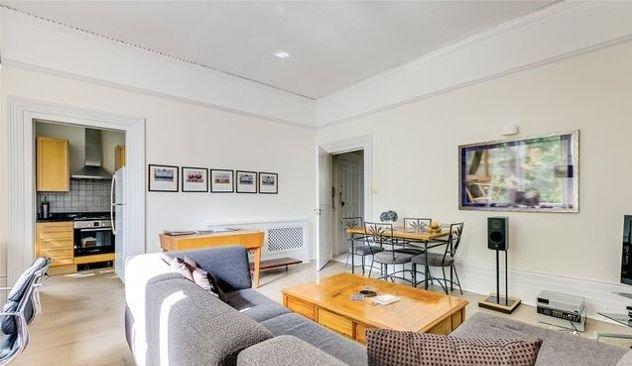 Продажа 2-комнатной квартиры, Краснодар, улица Героев-Разведчиков,  21/1