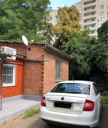 Продажа 2-комнатной квартиры, Краснодар, улица Митрофана Седина,  44