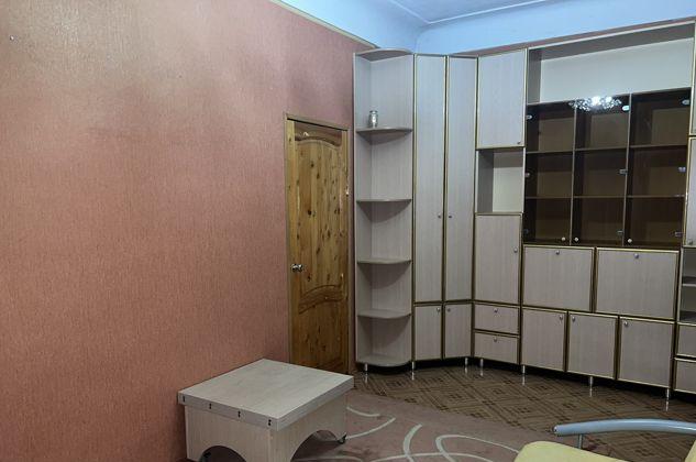 Продажа 2-комнатной квартиры, Краснодар, улица Коммунаров,  105