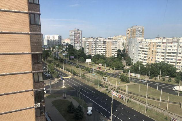 Продажа 2-комнатной квартиры, Краснодар, улица 70-летия Октября,  1/1