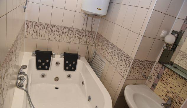 Продажа 2-комнатной квартиры, Краснодар, улица Академика Лукьяненко,  103