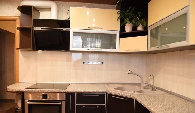 Продажа 2-комнатной квартиры, Краснодар, улица Академика Лукьяненко,  103