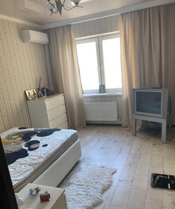 Продажа 2-комнатной квартиры, Краснодар, улица Симиренко,  37к1