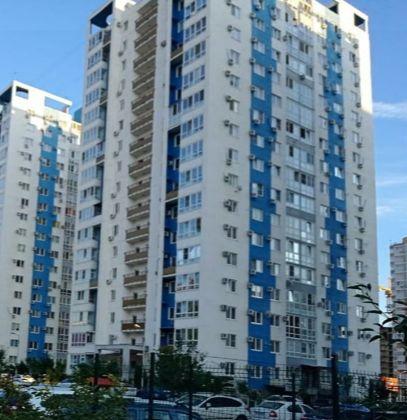 Продажа 2-комнатной квартиры, Краснодар, улица имени 40-летия Победы,  145