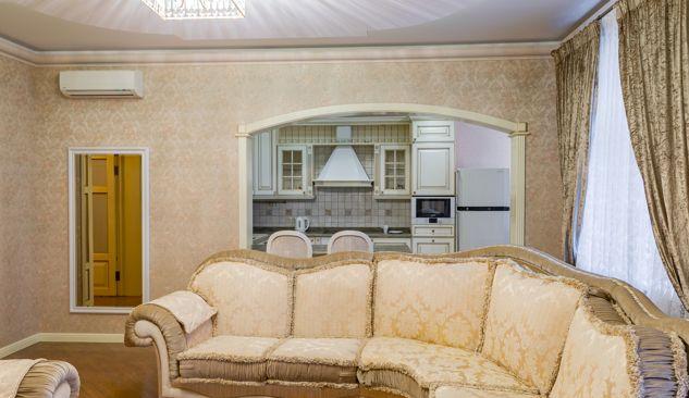 Продажа 2-комнатной квартиры, Краснодар, Постовая улица,  33