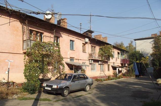 Продажа 2-комнатной квартиры, Краснодар, улица Свободы,  10