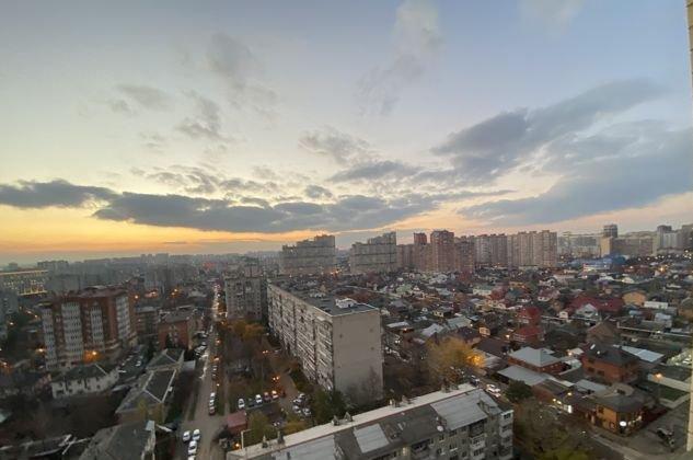 Продажа 2-комнатной квартиры, Краснодар, улица Гаврилова,  88