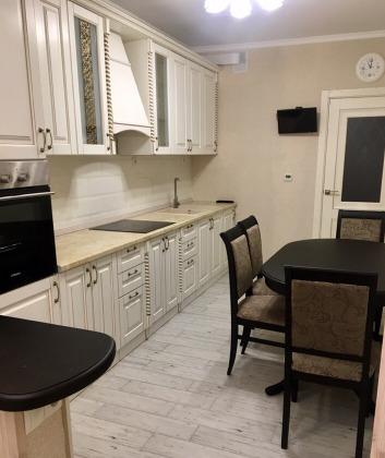 Продажа 2-комнатной квартиры, Краснодар, улица Петра Метальникова,  26