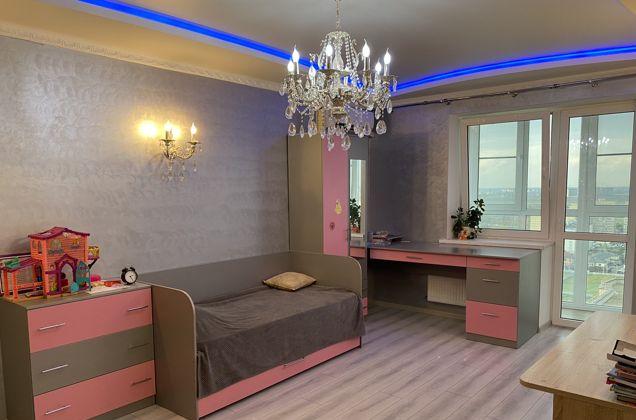 Продажа 3-комнатной квартиры, Краснодар, Казбекская улица,  1