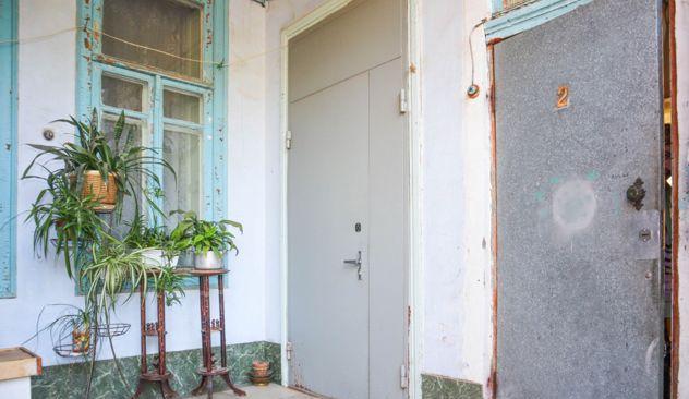 Продажа 2-комнатной квартиры, Краснодар, улица Горького,  57