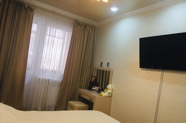 Продажа 2-комнатной квартиры, Краснодар, улица имени Сергея Есенина,  108лит1