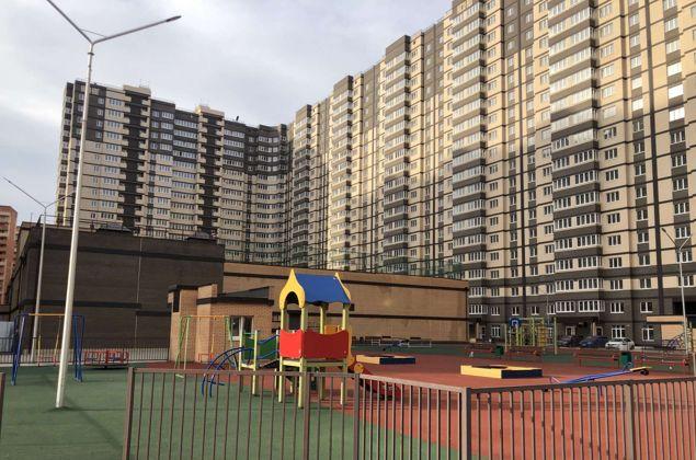 Продажа 3-комнатной квартиры, Краснодар, Стахановская улица,  1/5