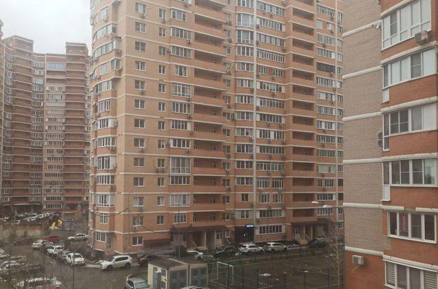 Продажа 3-комнатной квартиры, Краснодар, улица 70-летия Октября,  1/1