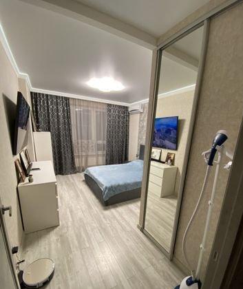 Продажа 2-комнатной квартиры, Краснодар, улица Героев-Разведчиков,  8к1