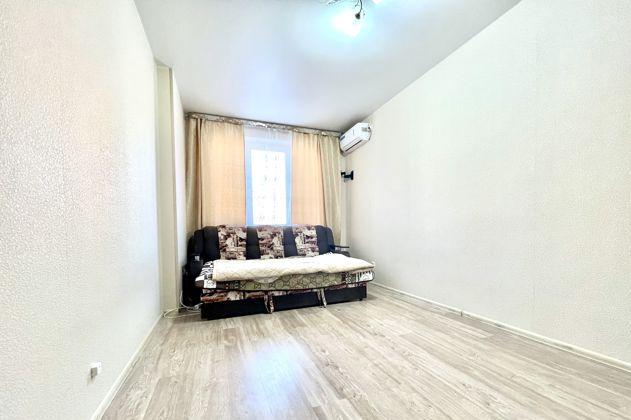 Продажа 1-комнатной квартиры, Краснодар, улица им. Героя Яцкова И.В.,  1/10