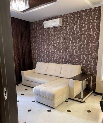 Продажа 1-комнатной квартиры, Краснодар, улица имени Сергея Есенина,  82/2