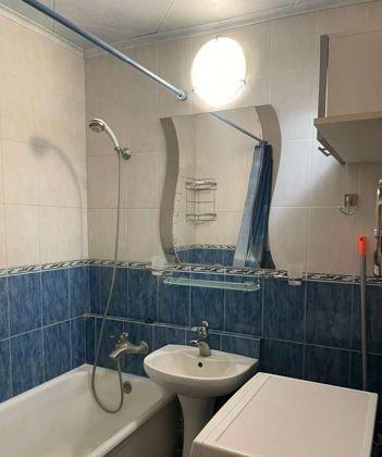 Продажа 2-комнатной квартиры, Краснодар, улица имени Калинина,  13к49