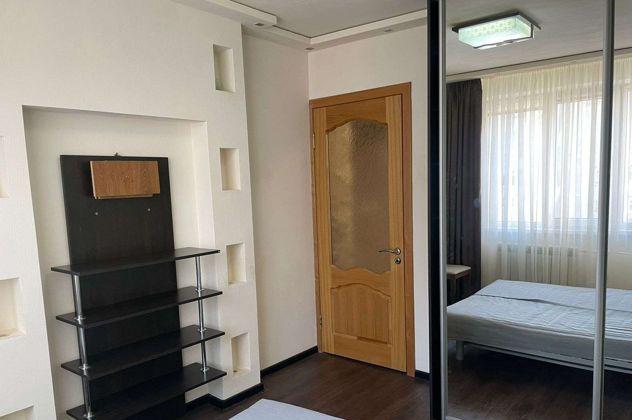 Продажа 2-комнатной квартиры, Краснодар, улица имени Калинина,  13к49