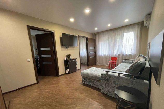 Продажа 3-комнатной квартиры, Краснодар, Станкостроительная улица,  18