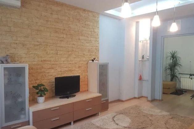 Продажа 2-комнатной квартиры, Краснодар, Морская улица,  11