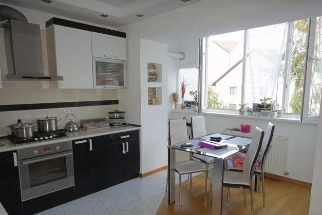 Продажа 2-комнатной квартиры, Краснодар, Брянская улица,  8