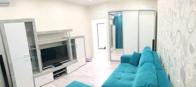 Продажа 1-комнатной квартиры, Краснодар, улица имени Героя Георгия Бочарникова,  3