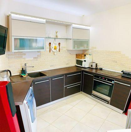 Продажа 1-комнатной квартиры, Краснодар, Кубанская набережная,  31/1