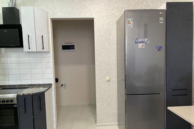 Продажа 2-комнатной квартиры, Краснодар, улица Цезаря Куникова,  24к1