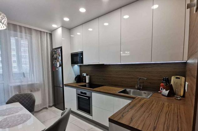 Продажа 2-комнатной квартиры, Краснодар, улица Евгении Жигуленко,  13с1