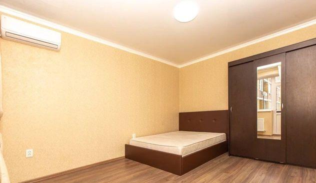 Продажа 1-комнатной квартиры, Краснодар, улица имени Сергея Есенина,  98