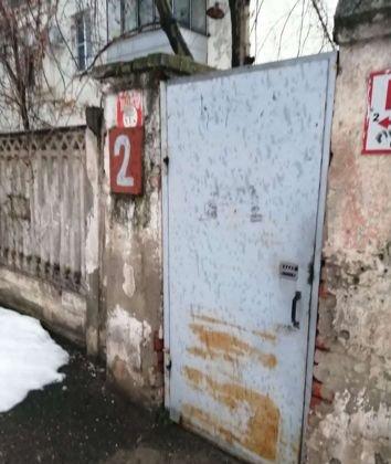 Продажа 2-комнатной квартиры, Краснодар, улица Красина,  2/3