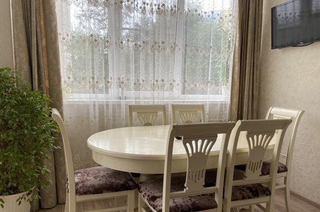 Продажа 2-комнатной квартиры, Краснодар, Карасунская улица,  184