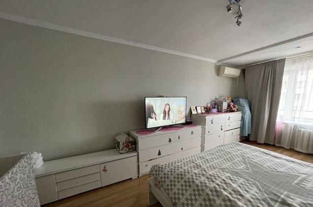 Продажа 1-комнатной квартиры, Краснодар, улица Гоголя,  65