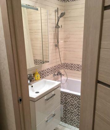 Продажа 1-комнатной квартиры, Краснодар, улица Адмирала Крузенштерна,  5