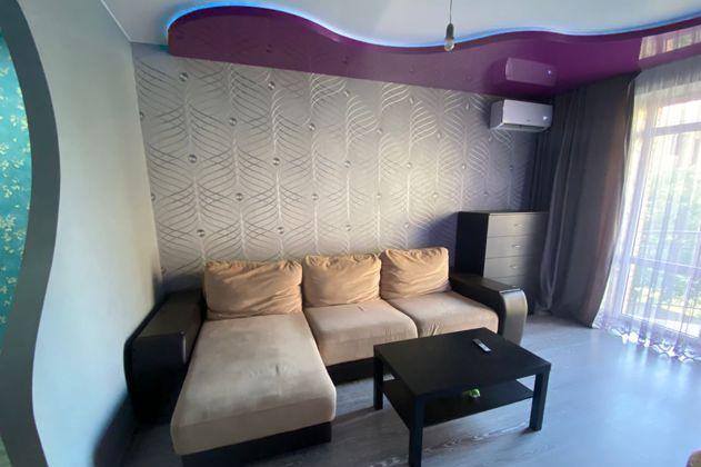 Продажа 1-комнатной квартиры, Краснодар, улица имени Сергея Есенина,  135