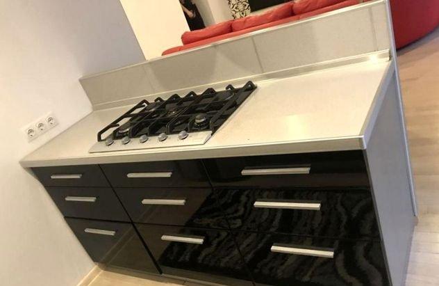 Продажа 2-комнатной квартиры, Краснодар, Гаражная улица,  81/8