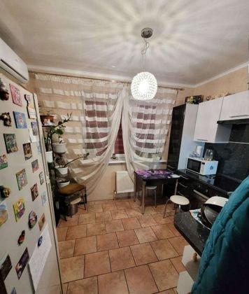 Продажа 1-комнатной квартиры, Краснодар, Российская улица,  257