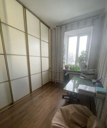 Продажа 2-комнатной квартиры, Краснодар, Советская улица,  40