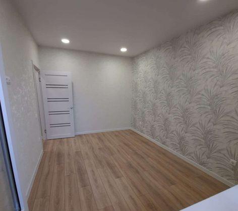 Продажа 2-комнатной квартиры, Краснодар, улица имени Героя Георгия Бочарникова,  8