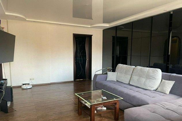 Продажа 2-комнатной квартиры, Краснодар, улица Тургенева,  134