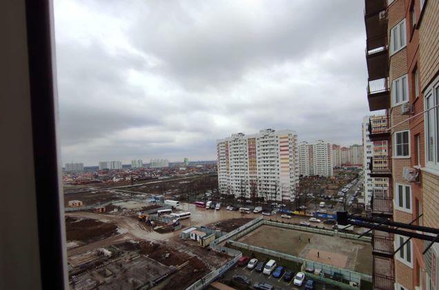 Продажа 1-комнатной квартиры, Краснодар, улица им. Героя Яцкова И.В.,  17