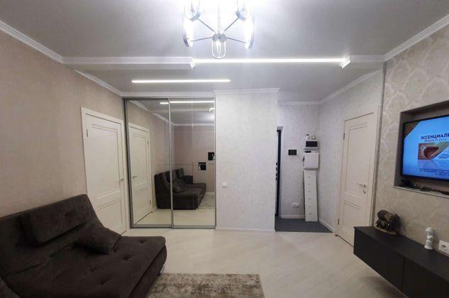 Продажа 2-комнатной квартиры, Краснодар, улица Адмирала Серебрякова,  3к1