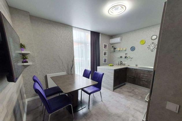 Продажа 2-комнатной квартиры, Краснодар, улица Цезаря Куникова,  18лит6