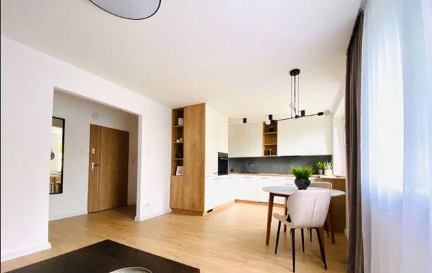 Продажа 2-комнатной квартиры, Краснодар, улица Петра Метальникова,  28