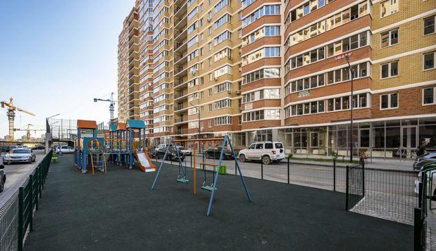 Продажа 3-комнатной квартиры, Краснодар, улица Цезаря Куникова,  24к3