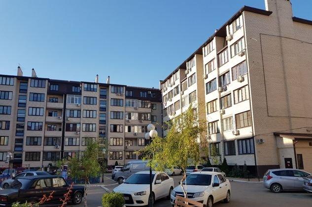 Продажа 1-комнатной квартиры, Краснодар, улица имени Сергея Есенина,  84