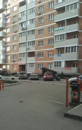 Продажа 2-комнатной квартиры, Краснодар, улица Петра Метальникова,  7