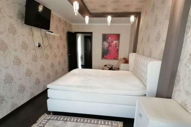 Продажа 2-комнатной квартиры, Краснодар, улица Рахманинова,  17